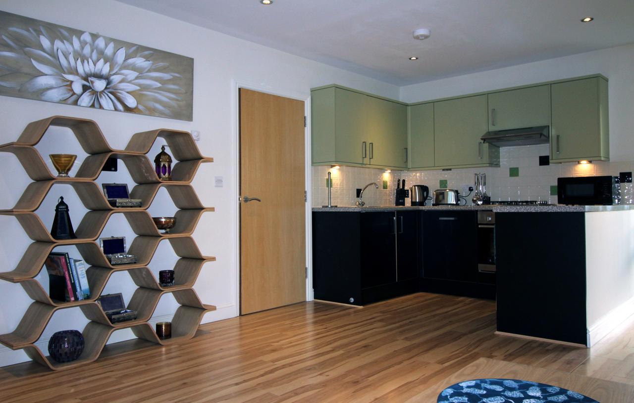Lux Living Apartments - Alpha Apartments เคมบริดจ์ ภายนอก รูปภาพ